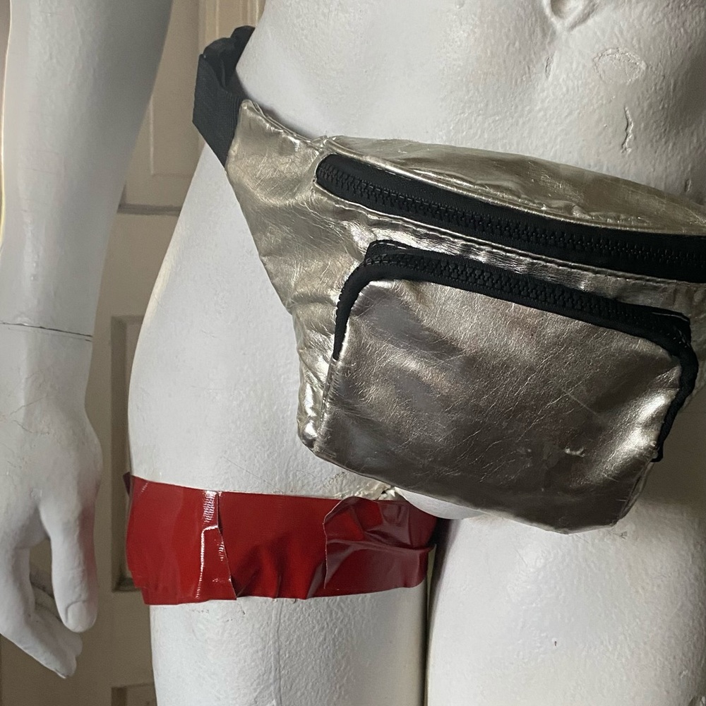Unisex silver Fanny pack